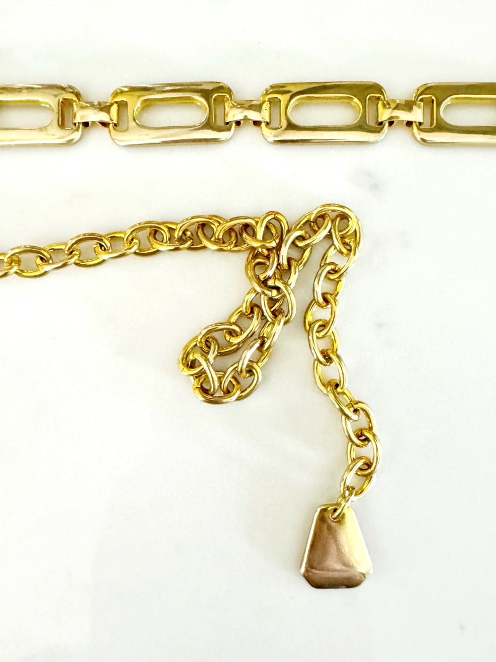 VTG Gold Geometric Link Chain Belt | Adjustable Waist Accessory - Picture 13 of 15